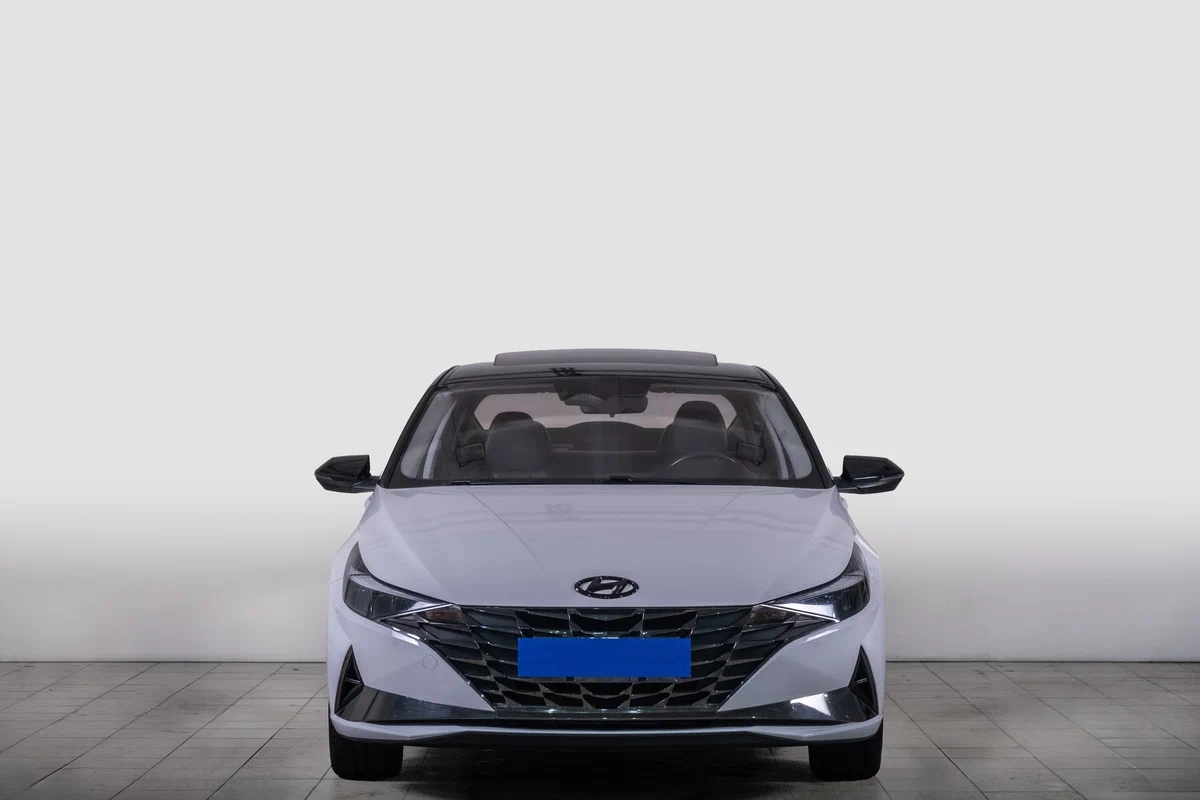 Hyundai Elantra - Изображение №1