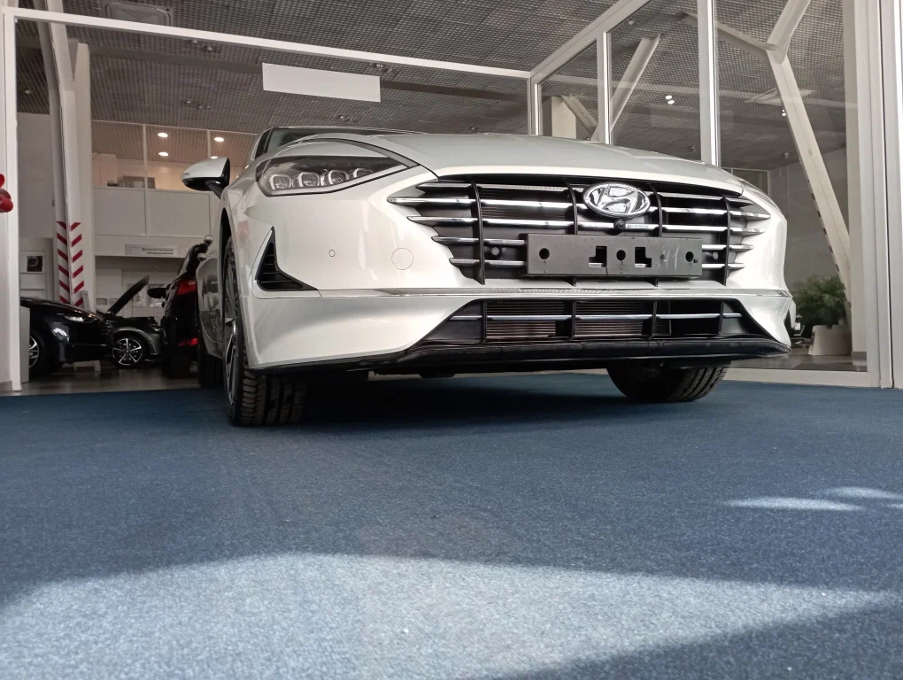 Hyundai Sonata Седан - Изображение №4