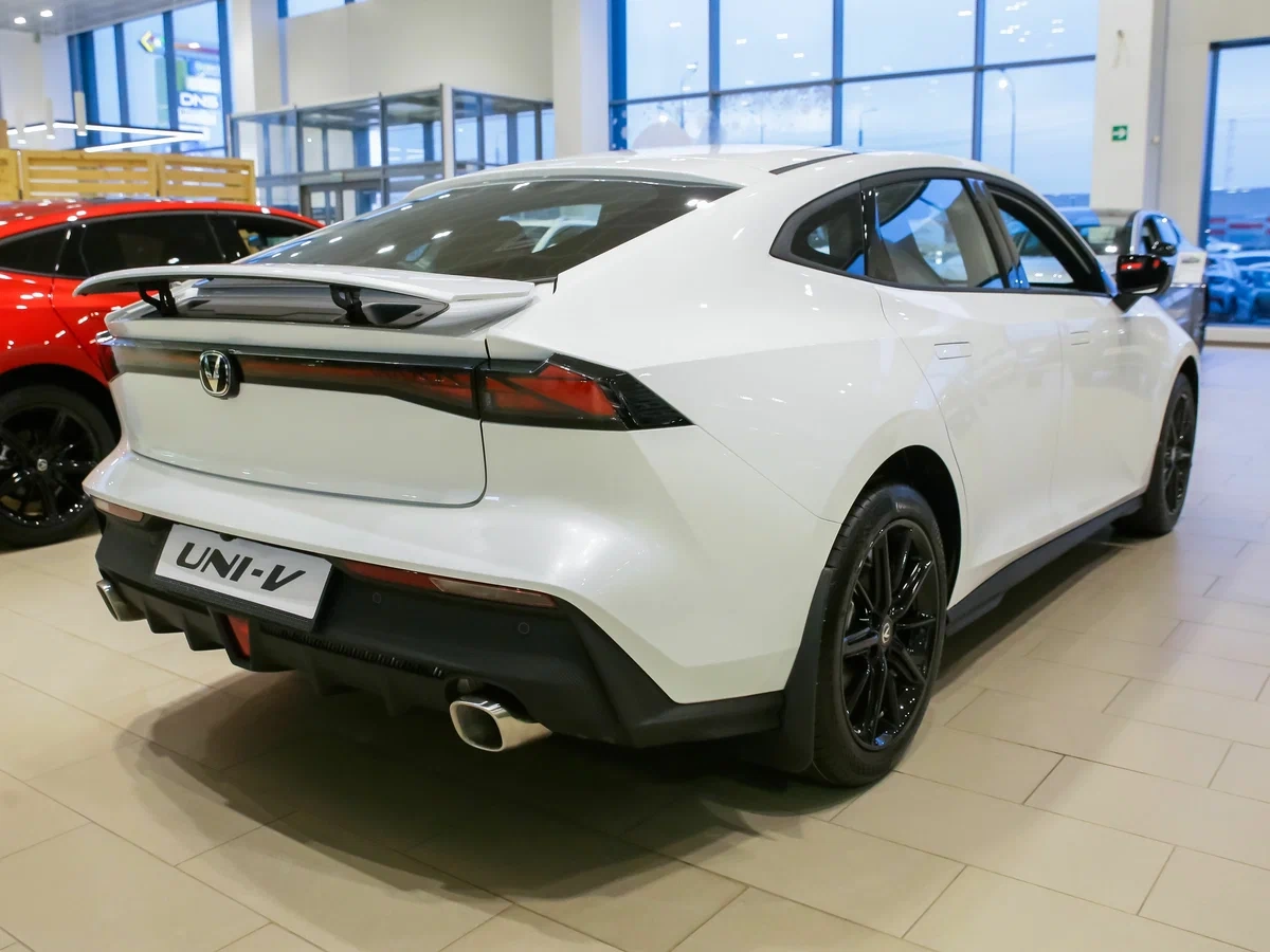 Changan UNI-V - Изображение №3