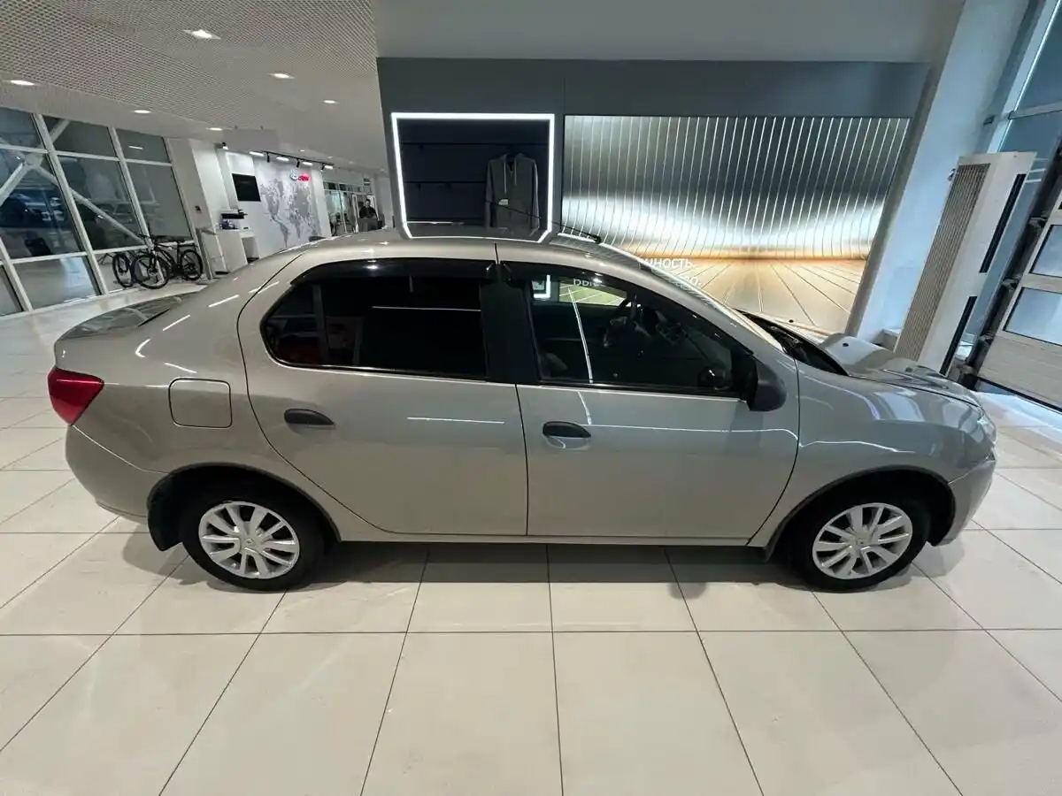 Renault Logan - Изображение №3