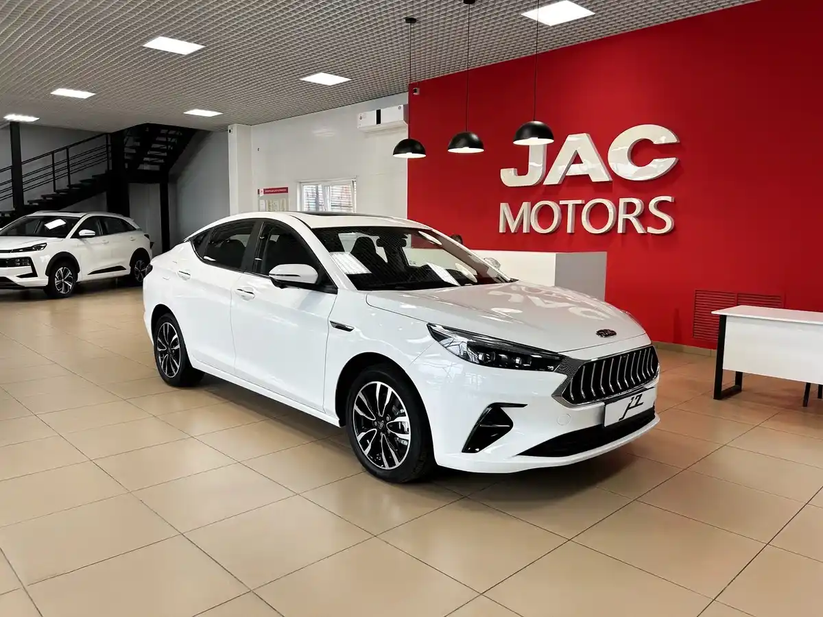 Jac J7 - Изображение №2