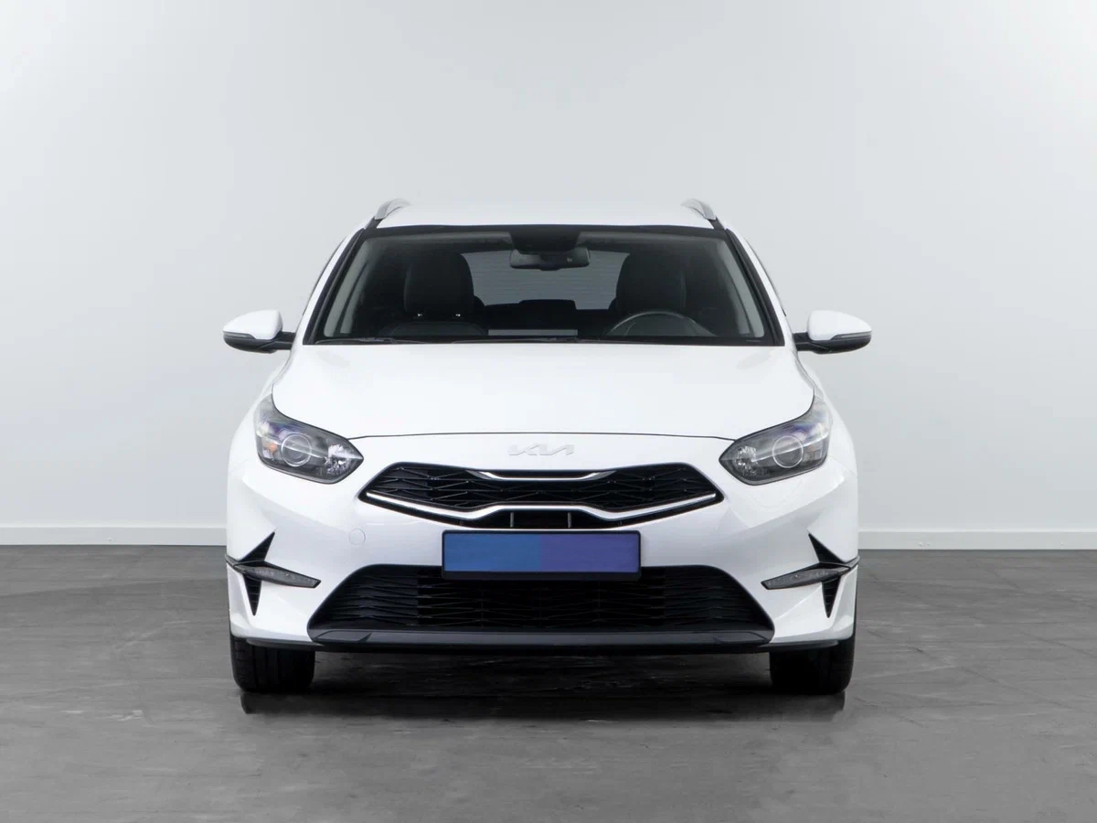 KIA Ceed SW - Изображение №1