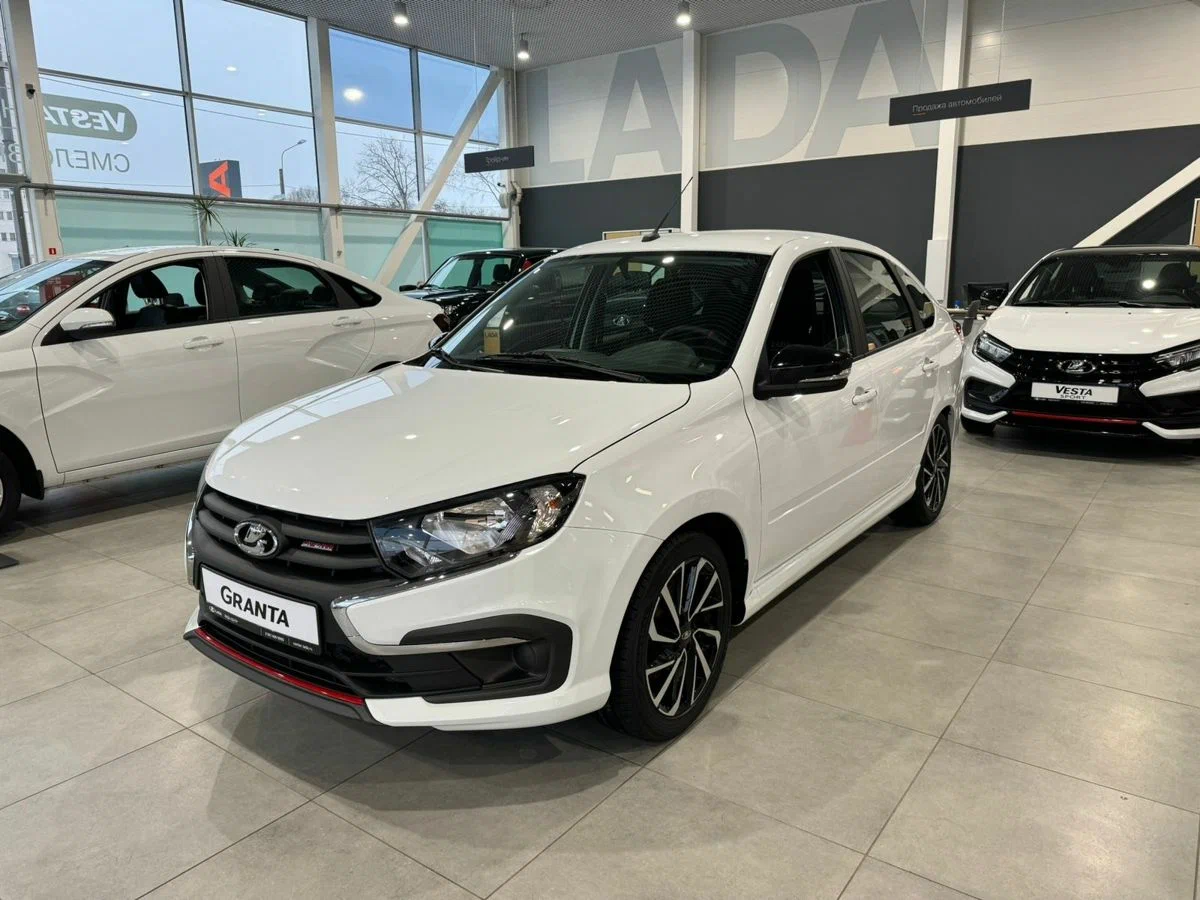 Lada Granta Sport Лифтбек - Изображение №1