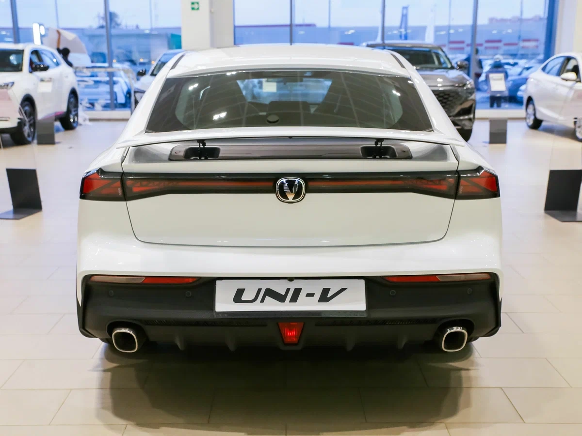 Changan UNI-V - Изображение №2