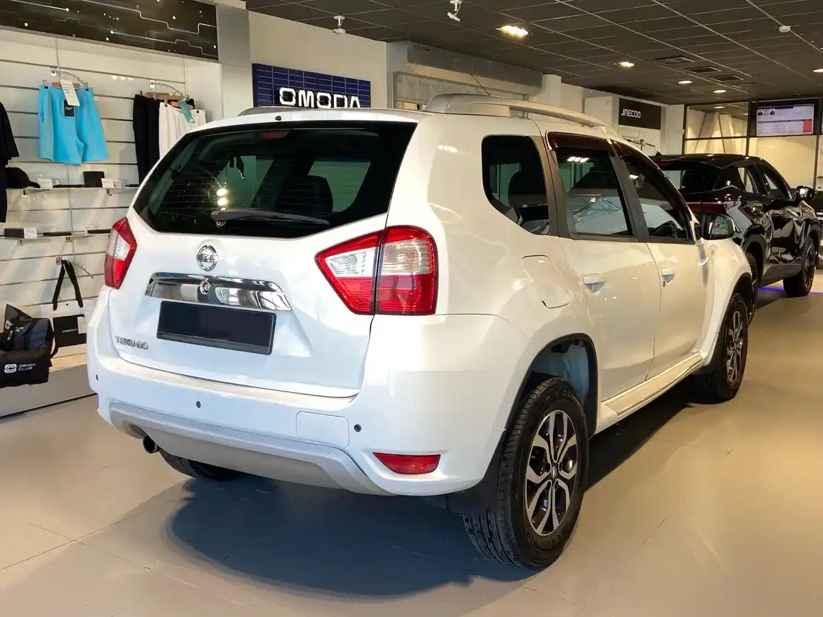 Nissan Terrano - Изображение №2