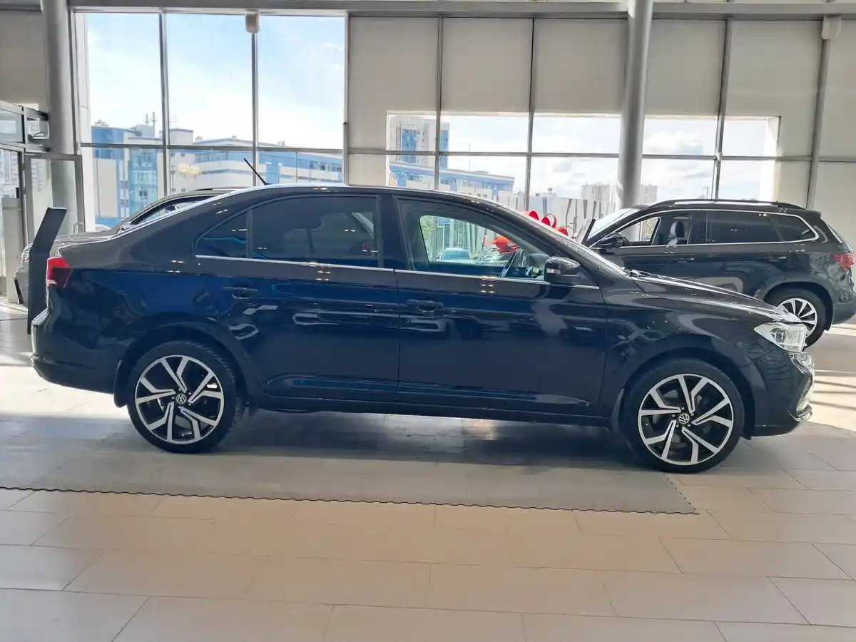 Volkswagen Polo - Изображение №3