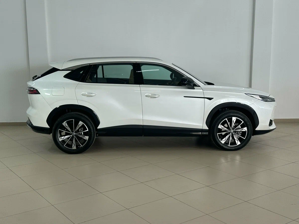 MG HS - Изображение №3