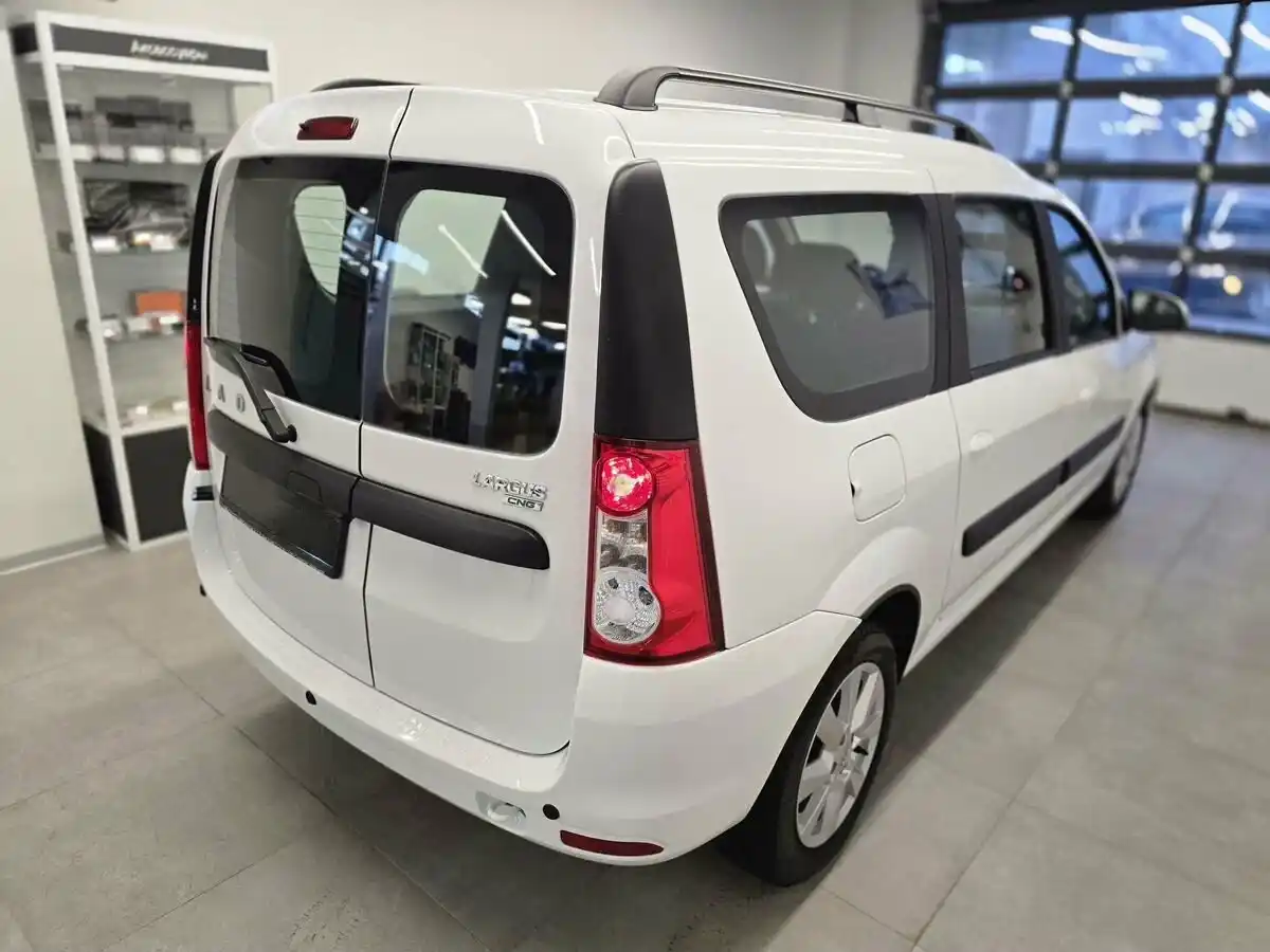 Lada Largus CNG - Изображение №3