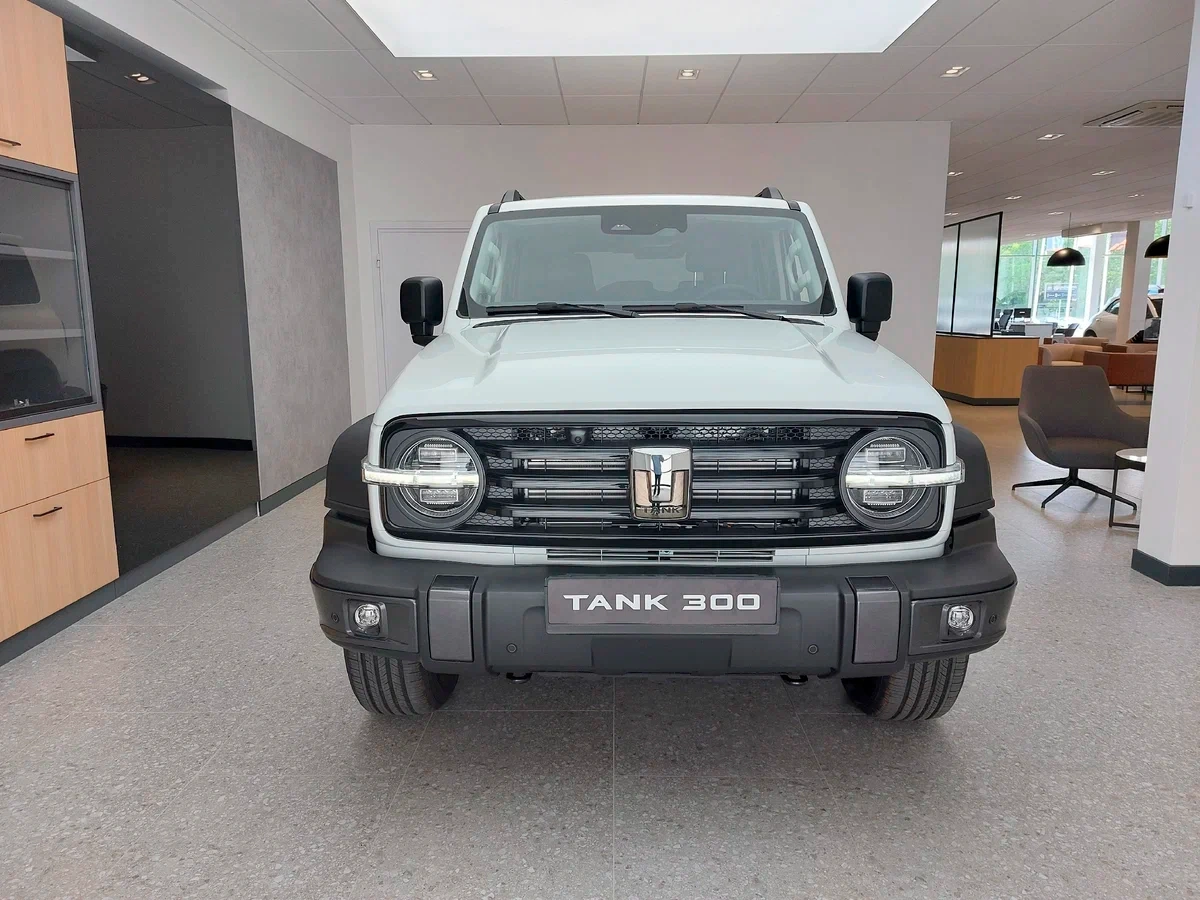 Tank 300 - Изображение №1